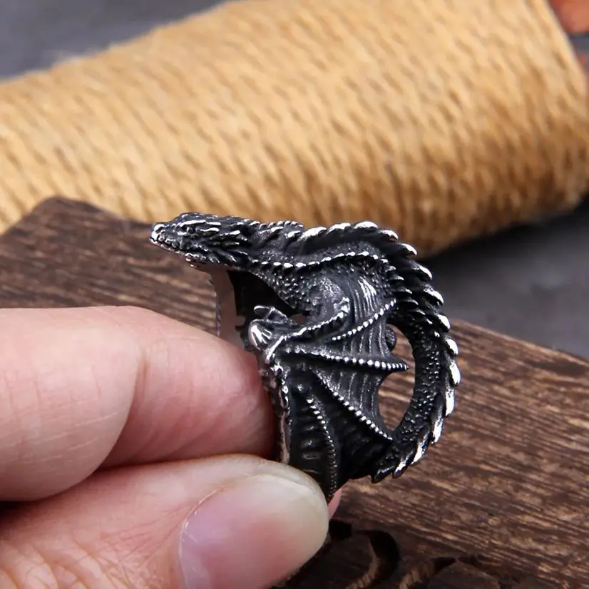 Anillo de dragón enorme de acero inoxidable estilo vikingo para hombres, joyería de moda masculina como regalo con caja de madera
