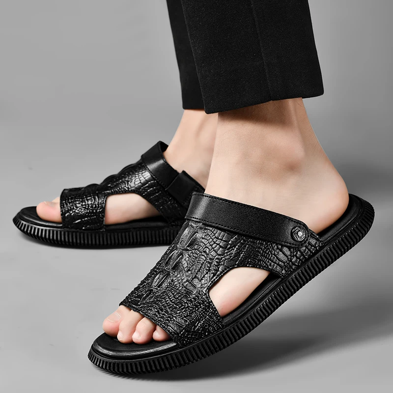 

Summer New Men Indoor Crocodile Pattern Non Slip Leather Slippers Fashion Brand Men Comfortable Soft Bottom Two Wear Foot Sandal
