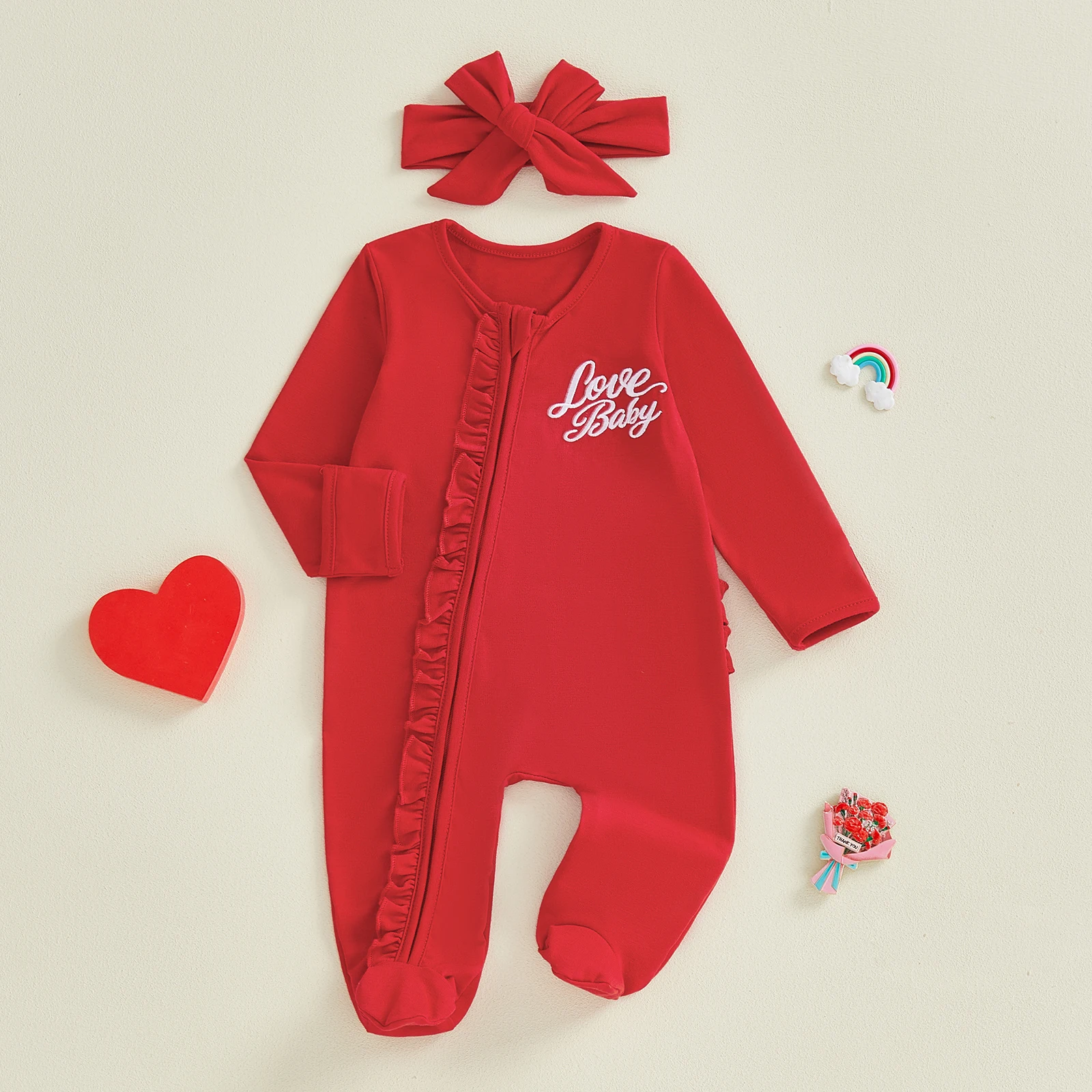 ชุดวันวาเลนไทน์สำหรับเด็กทารกแรกเกิด ลายตัวอักษร แต่งระบาย ซิปหน้า คอกลม แขนยาว ชุดรอมเปอร์แบบมีที่คลุมเท้า พร้อมที่คาดผม ชุด 2 ชิ้น