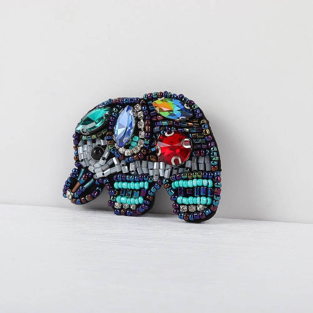 Handmade Cute Patches Rhinestone Beaded Elephant Brooches For Women Vintage Crystal Beads Applique Patch For Clothes Brooch Pins