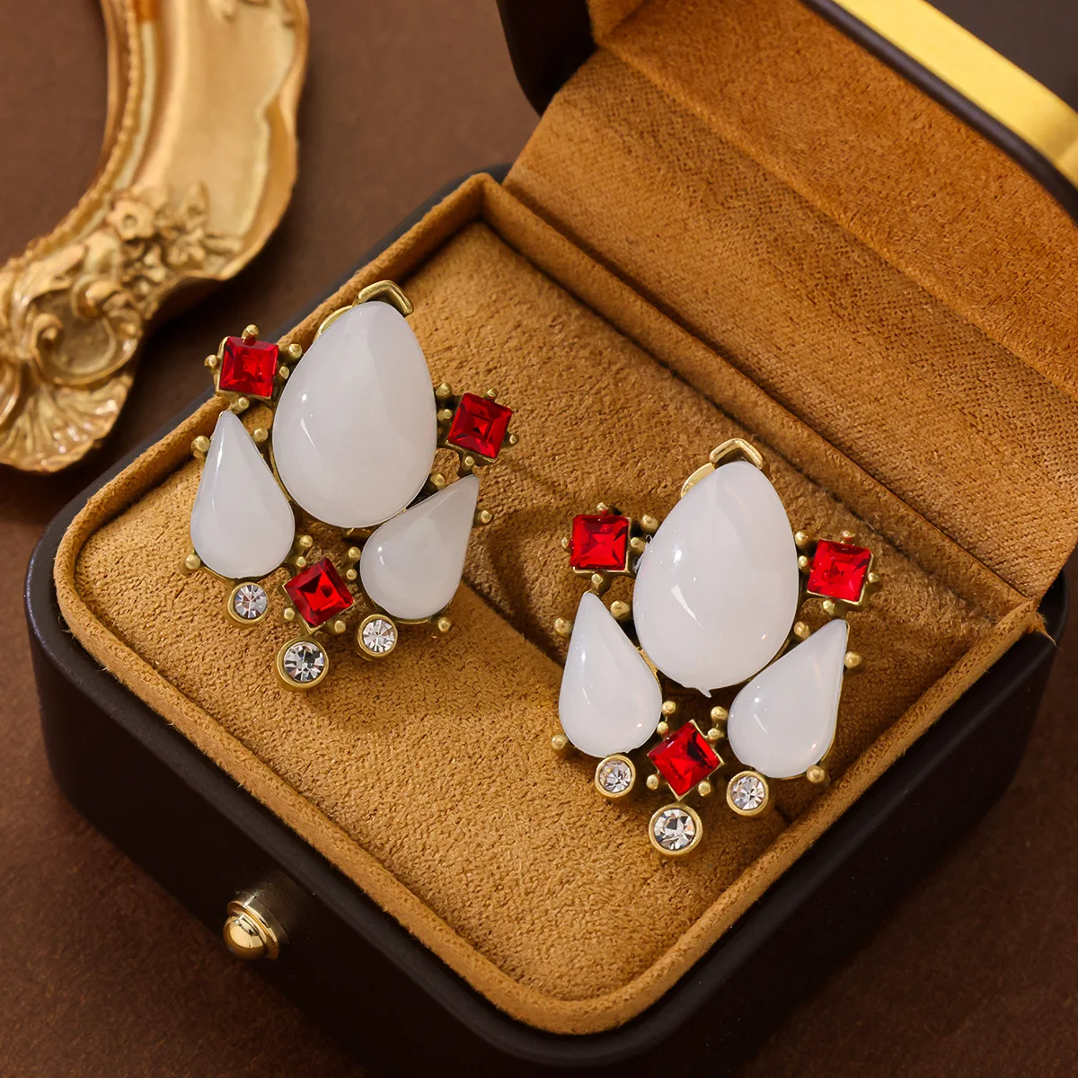 Retro palace style geometric drop stud earrings diamonds pearl earrings luxurious versatile style