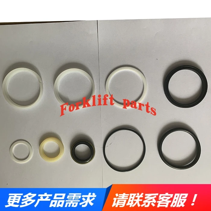 

Komatsu forklift parts FD30-14 generation tilt cylinder oil seal repair kit KBB670A-00028