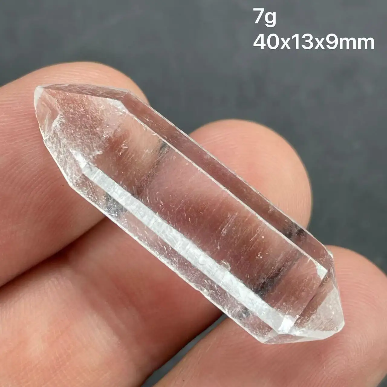 The new 100% natural Lemlia transparent quartz double pointed special pattern comes from Colombia