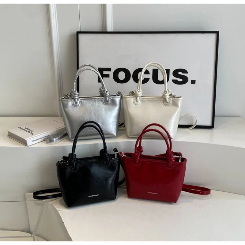 

Женская сумка через плечо из кожи с узором пиона, повседневная, в Париже, элитный, аккуратный, просторный, повседневный стиль ​