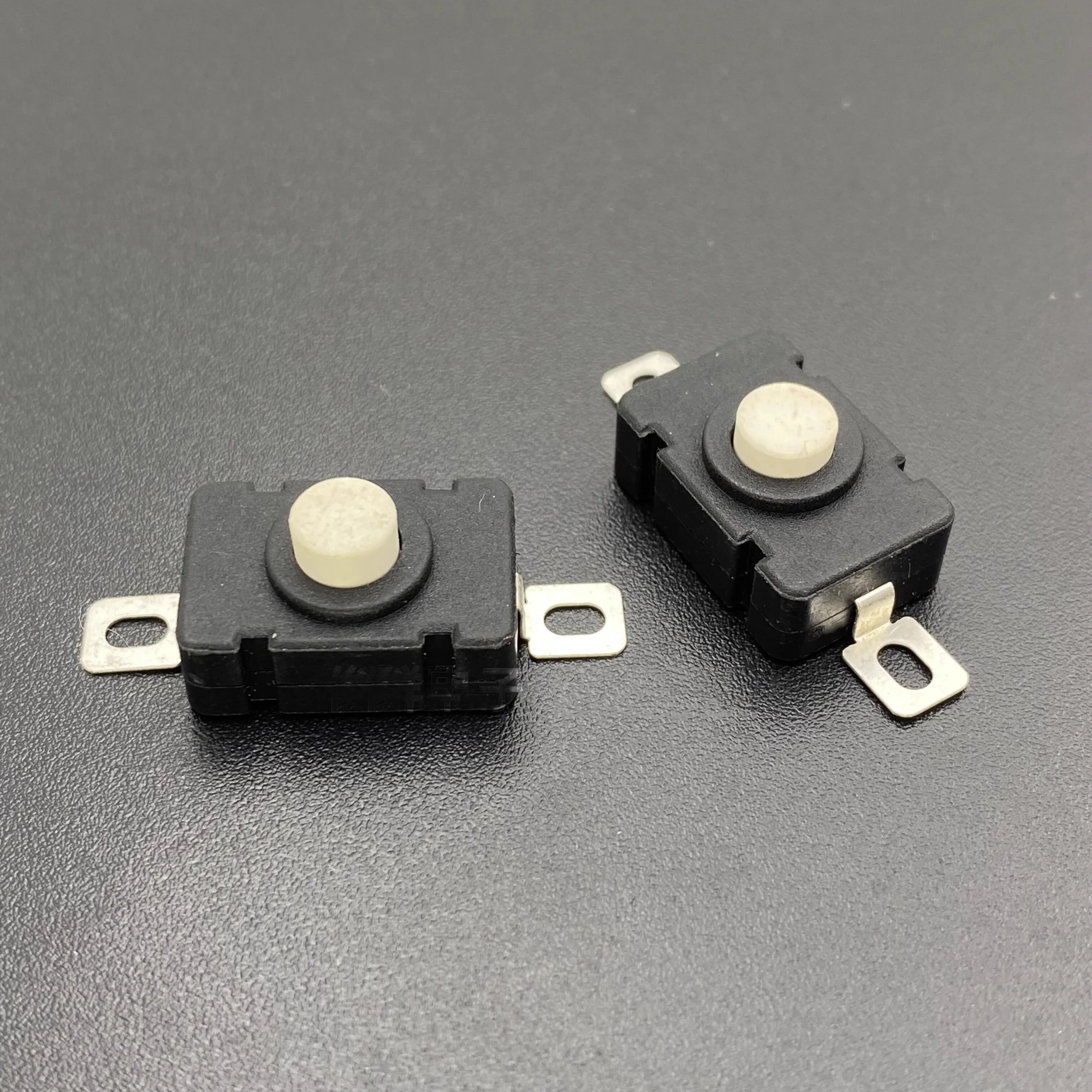 Original Taiwan TH3 Lamp with self-locking switch patch button flashlight power vacuum cleaner 15A button
