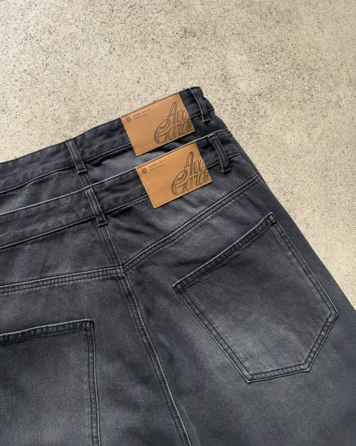 Jeans con cerniera hip-hop retrò americani ricamati con lettera Nuova tendenza della moda per uomini e donne Pantaloni sportivi causali larghi da jogging