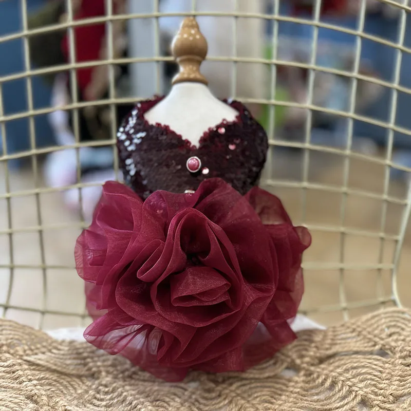 

Высококачественная винно-красная одежда ручной работы для собак, изысканные модные кружевные вечерние платья принцессы с блестками для маленьких и средних собак, наряды для щенков