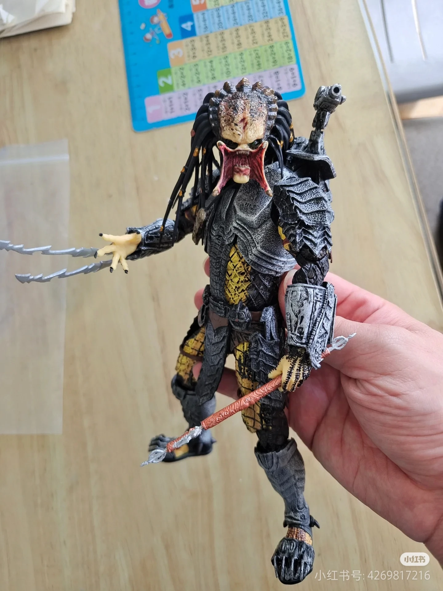 Neca Avp Alien Vs. Predator Action Figure Celticpredator Scar Anime Figure Scar Predator Figure Gk Statue Aliens Toy Gifts