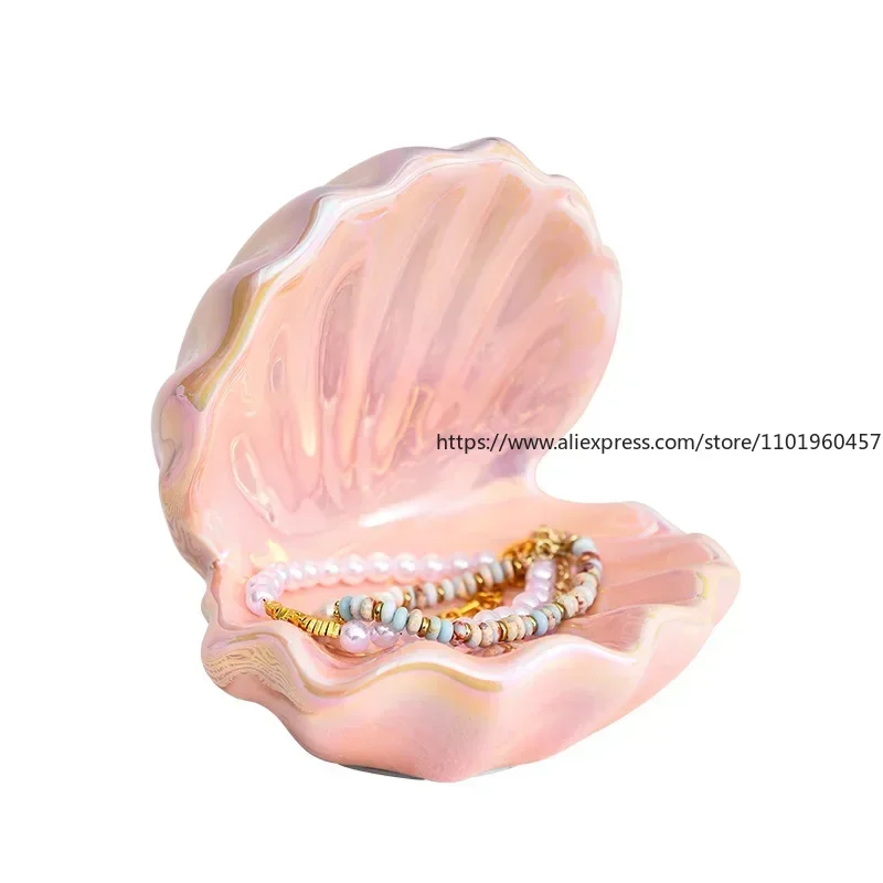 Modern Ceramic Jewelry Tray with Shell Design for Elegant Storage and Display