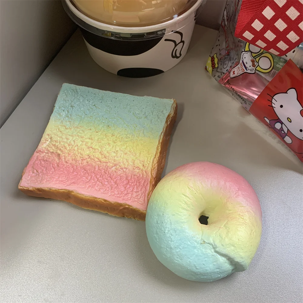 Baking Dessert Kit Rainbow Tri Color Pink Yellow Blue Candy Gradient Squishy Toast Slices Fat Round Bagel Toy Sticky Hand Gift