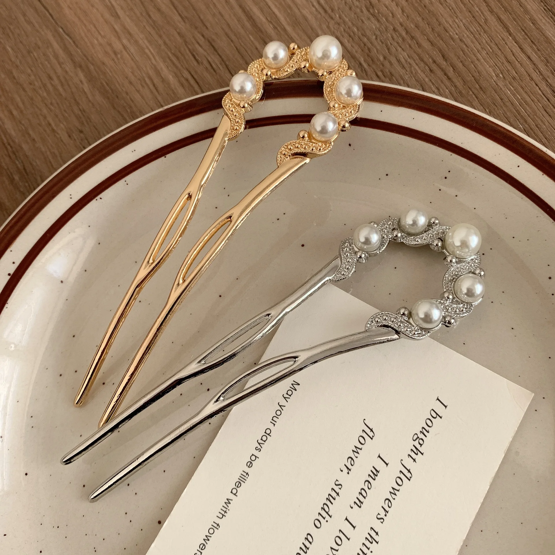 

Новая элегантная U-образная заколка премиум-класса с жемчугом, женская заколка с головой Маруко, простая заколка для волос, аксессуары для волос