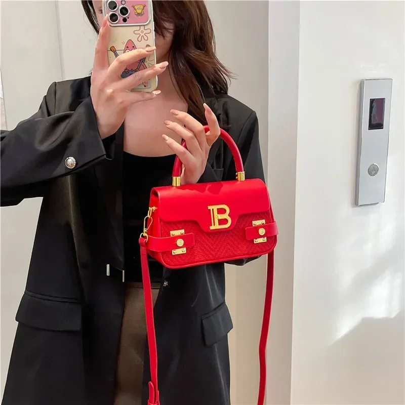 

2025 Light Luxury Women's Bag - High-End Multicolor Texture, Shoulder Small Square Bag, Elevates Casual/Retro/Minimalist Outfits