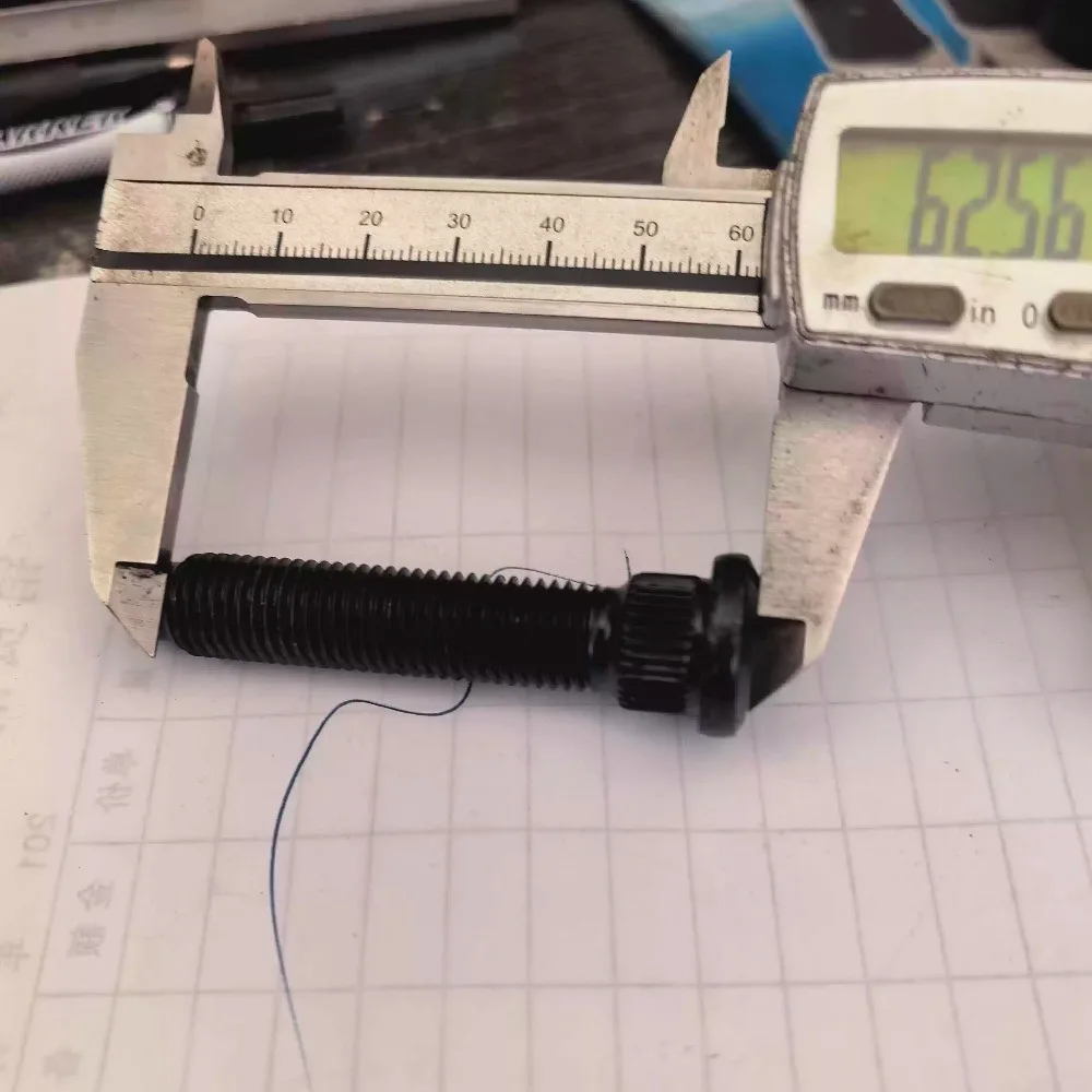 20 Stück Radnaben-Spline-Schrauben der Güteklasse 12.9, Bolzen, gerändelt, Durchmesser 14,6 mm, M12 x 1,5, Länge 70 mm