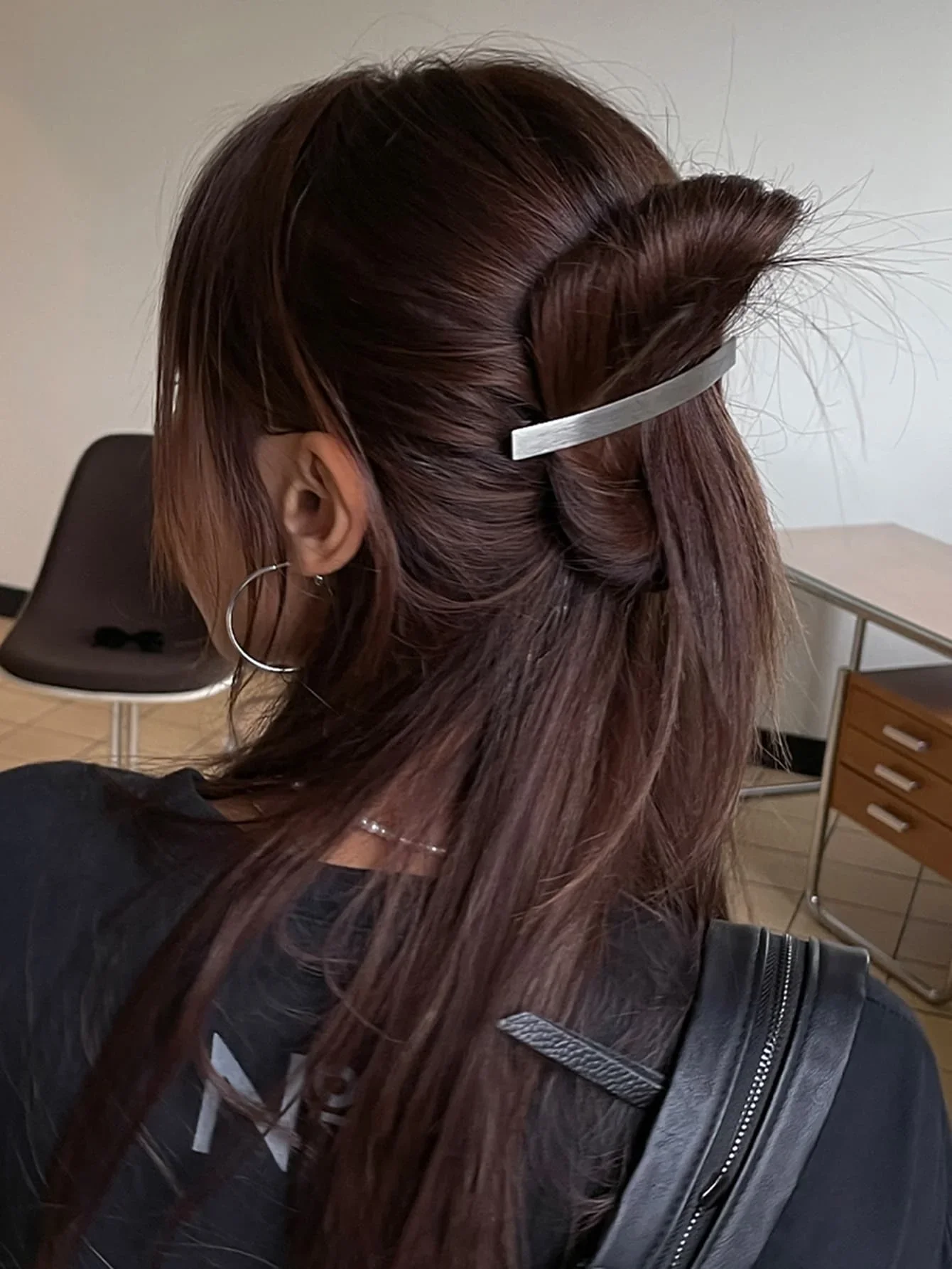 

Solid Hair Clip For Daily Use For Girls Hairstyles Casual Street Claw Clips Hair Claws Hair Barrettes