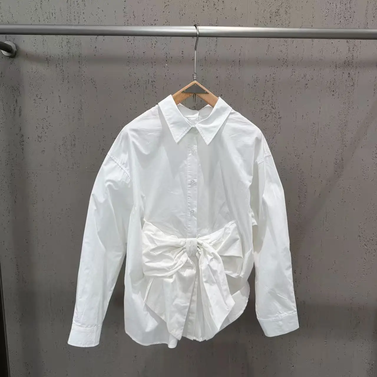 High Street Shirts Women's New Bow Tie Waist Cinched Shirt with Long Sleeves for Commuting and Loose Shirts Top on Both Sides