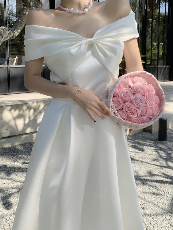 シルクサテンの誕生日ドレスロングスカートワンショルダーストラップレス妖精プリンセスガウンポリエステルハイウエストフォーマルイブニングドレス