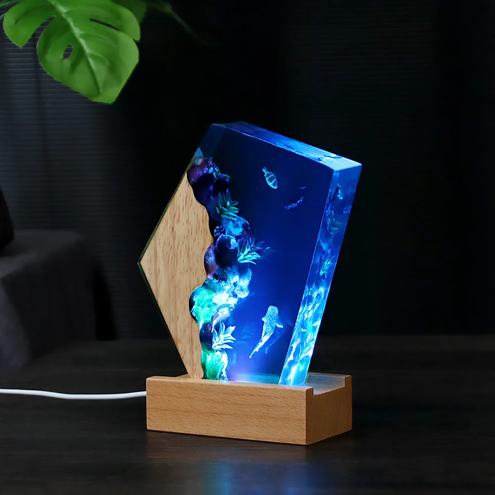 

Ocean Solid Wood Resin Lamp Creative Decorative Item for Home Aquatic Plants Turtles Unique Three-dimensional Standee Piece