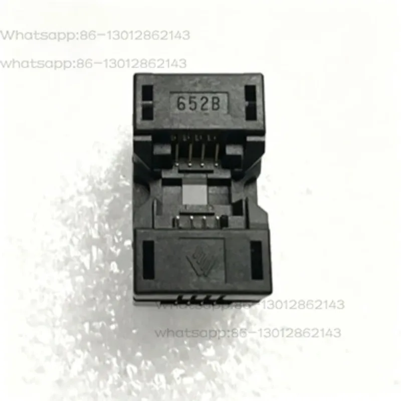 652B0082211-002  SOP8Pin IC Test and Burn In Socket 1.27mm Pitch Package Size 3.9mm