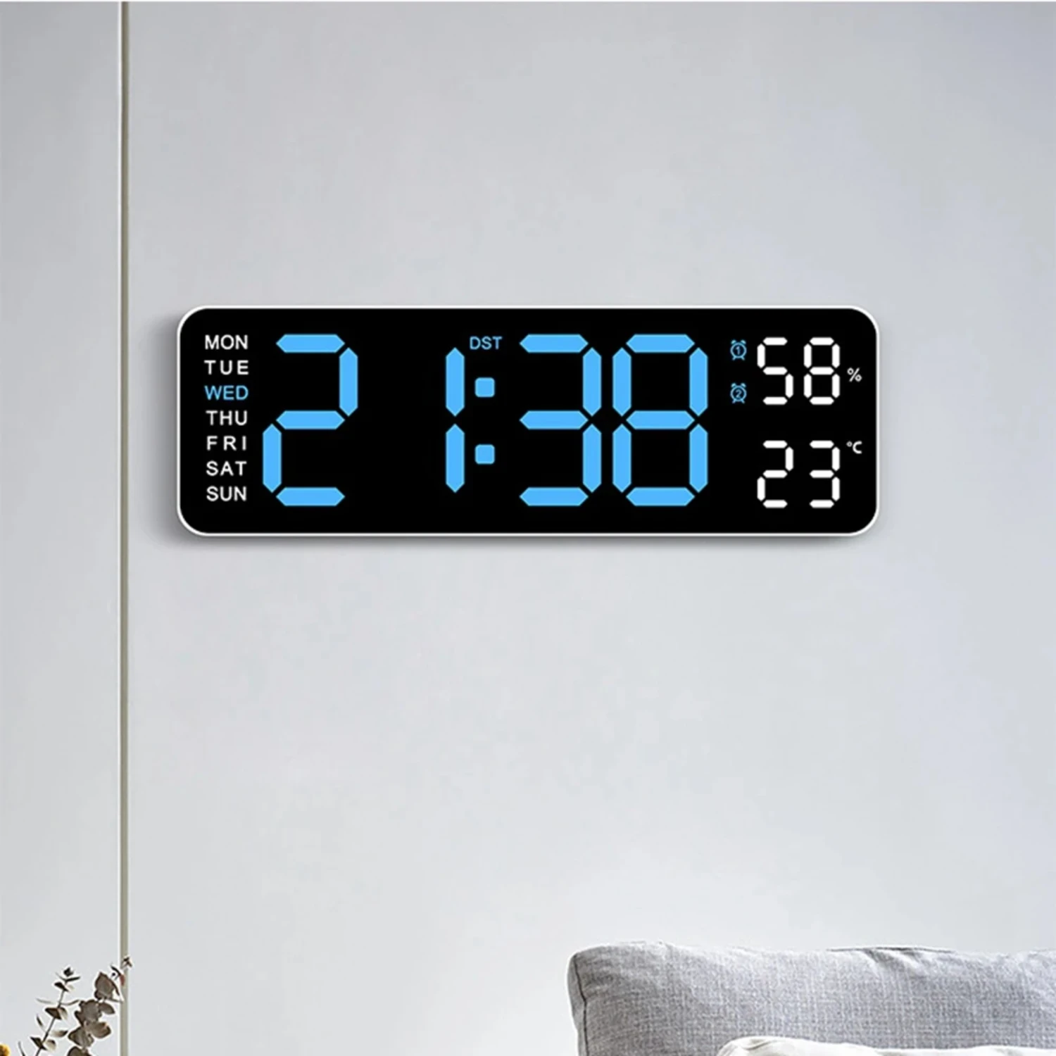 

Large Digital Alarm Clocks Temperature and Humidity Week Display Wall-mounted Wall Clock Brightness Adjustable 12/24H