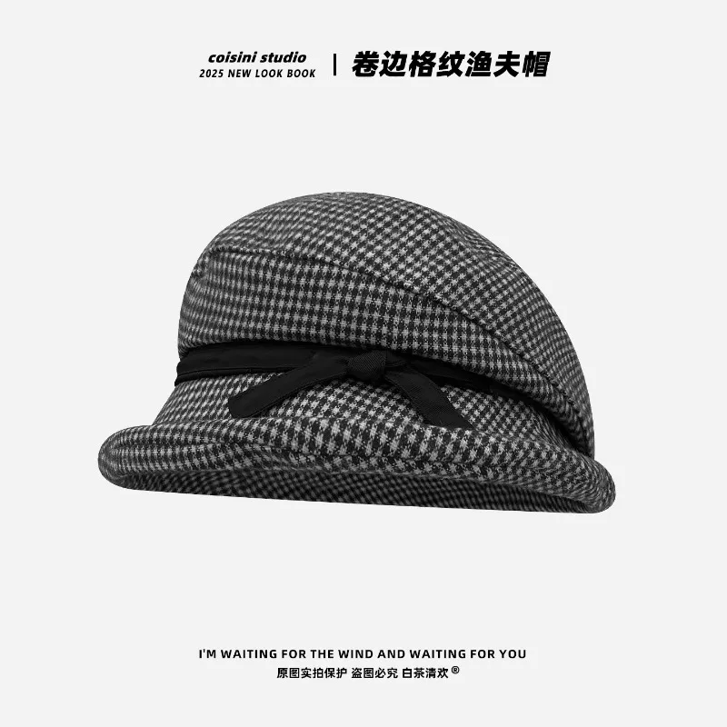 عالية الجودة الرجعية اليابانية المتناقضة اللون منقوشة مجعد دلو القبعات النساء الخريف الشتاء الدافئة حماية الأذن قبعة علوية أنيقة