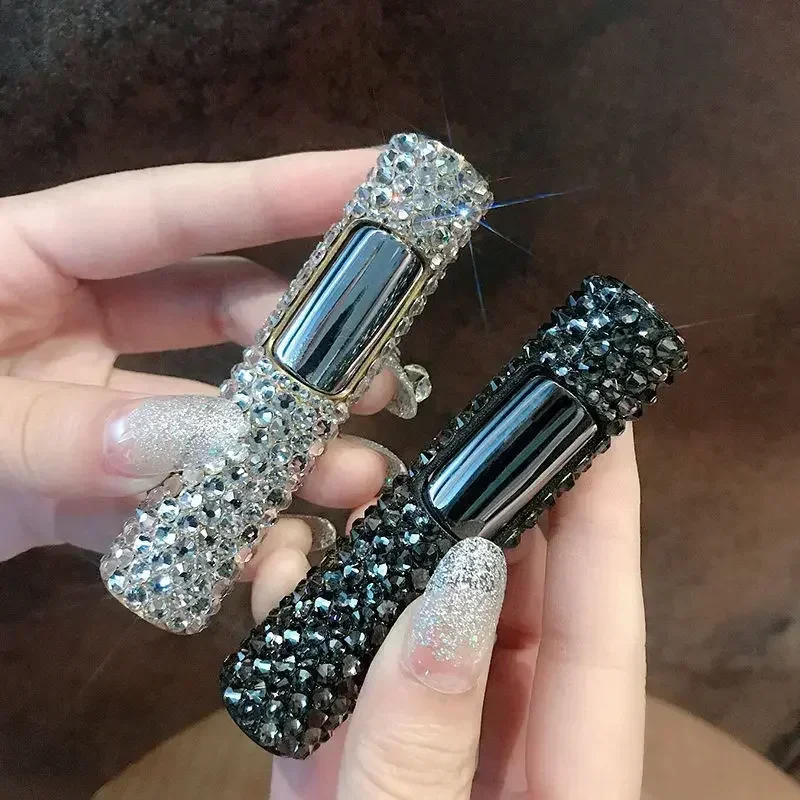 2025 Mini encendedor inflable de lujo con diamantes de imitación para niñas y mujeres, encendedor portátil de Metal a prueba de viento con llama rosa azabache, herramienta pequeña