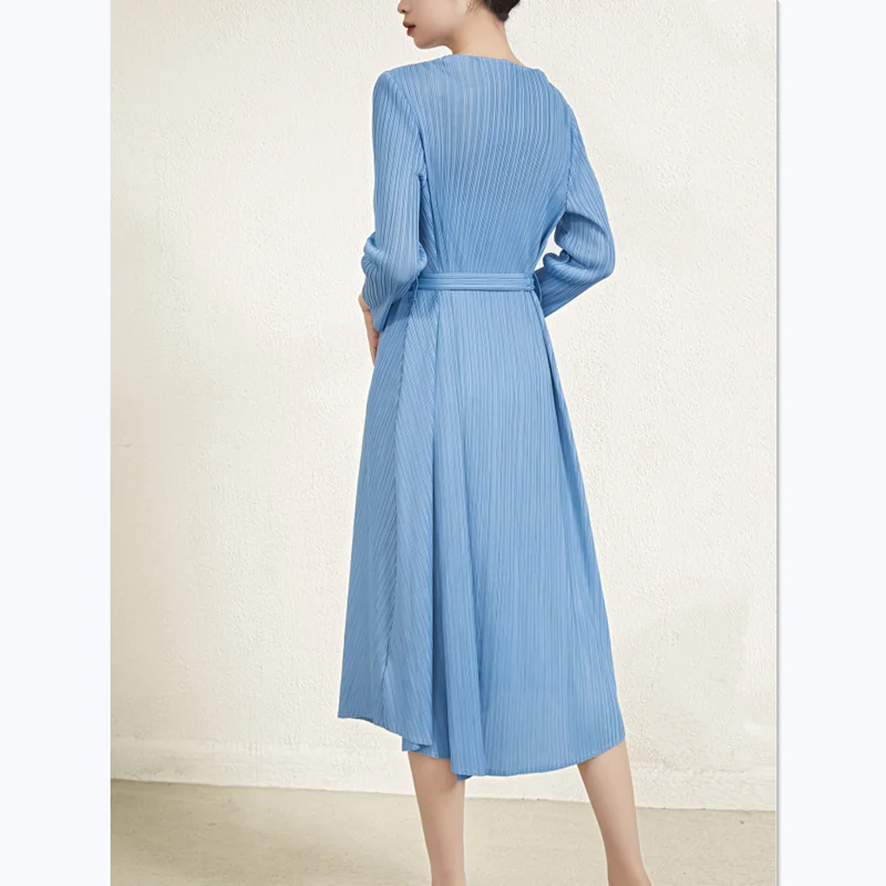 Blue Dress Women Spring And Autumn New Solid Color Round Neck Miyake Pleated Loose Stretch Lace-Up Waist