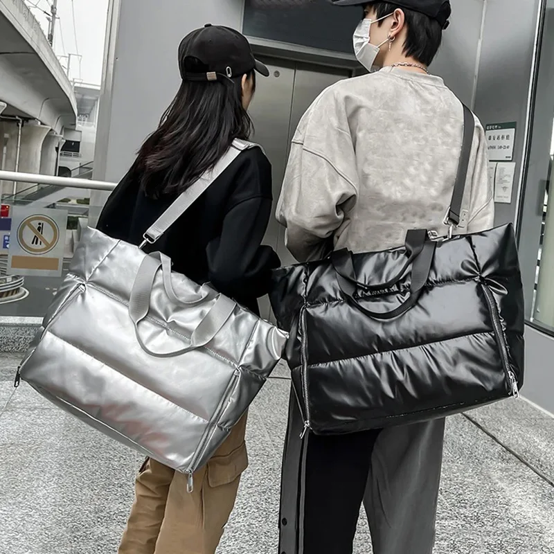 

Модная дорожная сумка-тоут, застежка-молния, стеганая повседневная сумка через плечо, подходит для путешествий, повседневных поездок, спорта и фитнеса.