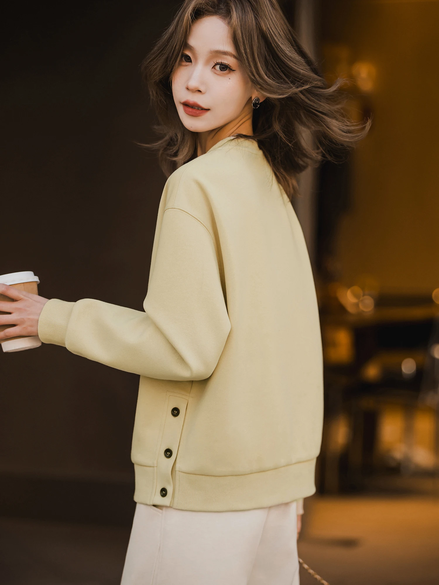 XIAOGULI Women Embroidery Cotton Blend Pullover Sweatshirt Relaxed Fit Soft Skin Friendly Versatile Fashion Tops 2026 Autumn New