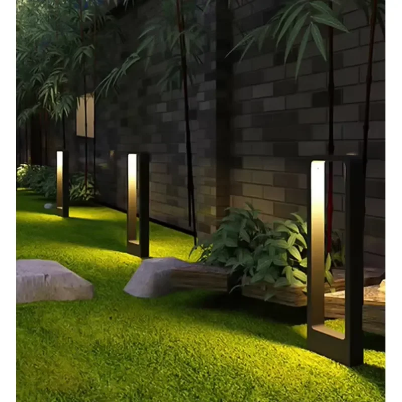 Ex-factory price Outdoor LED lawn light Die-cast aluminum IP65 waterproof light sensor High color rendering index 90 5-year