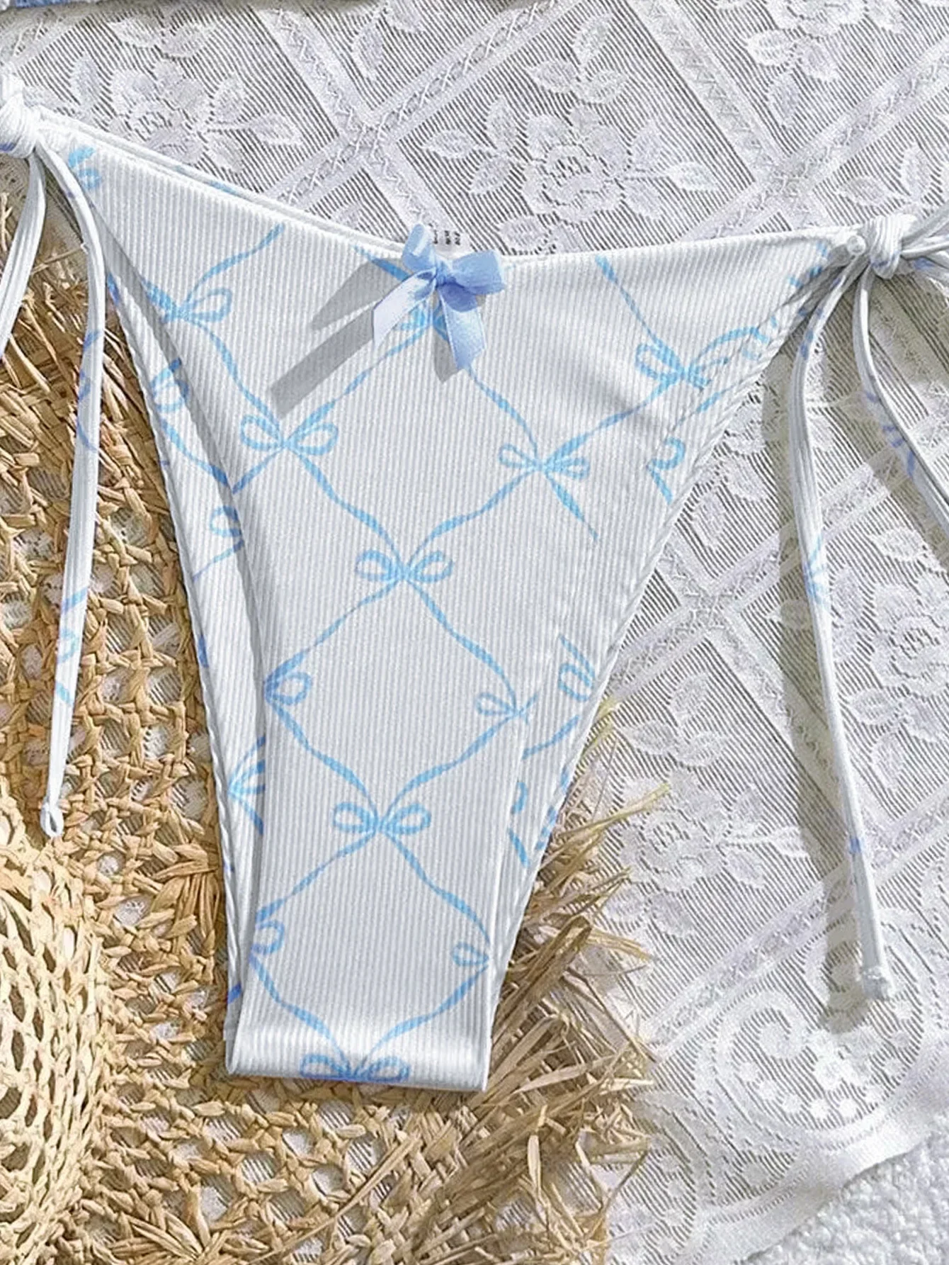 ملابس السباحة الأبيض 2 قطعة ملابس السباحة للنساء مثير القوس مثلث الرسن عارية الذراعين مجموعة البكيني الدانتيل متابعة ثونغ ثوب السباحة 2025 جديد