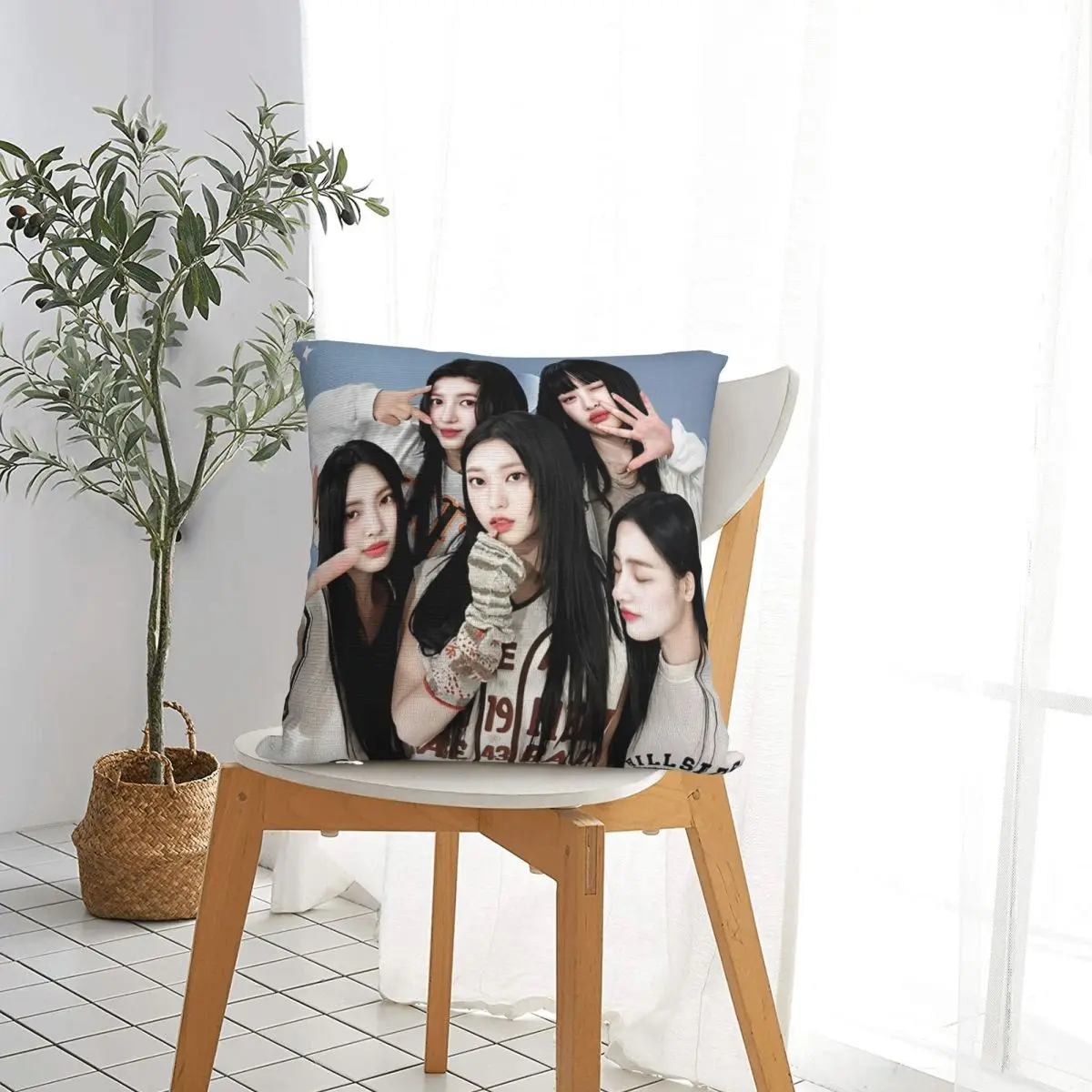 K-Pop Girl Group N-New-Jeanss المخدة غطاء وسادة بوليستر هدية كيس وسادة غطاء مقعد مربع 45X45cm