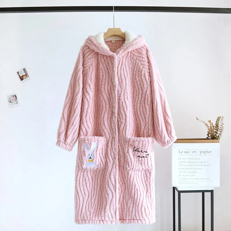 Autumn and Winter New Women\'s Nightgown Flannel Nightdress Warm Thickened Sweet Cute Large Size Home Clothes Gown Bath Robe