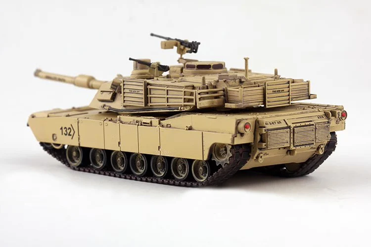 DG63161 1/72 US M1A2 SEP Tank Model Desert Painting Finished product model