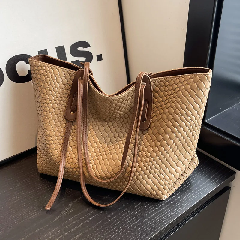 Large capacity woven bag women's new vintage versatile shoulder underarm bag Korean style handbag tote bag