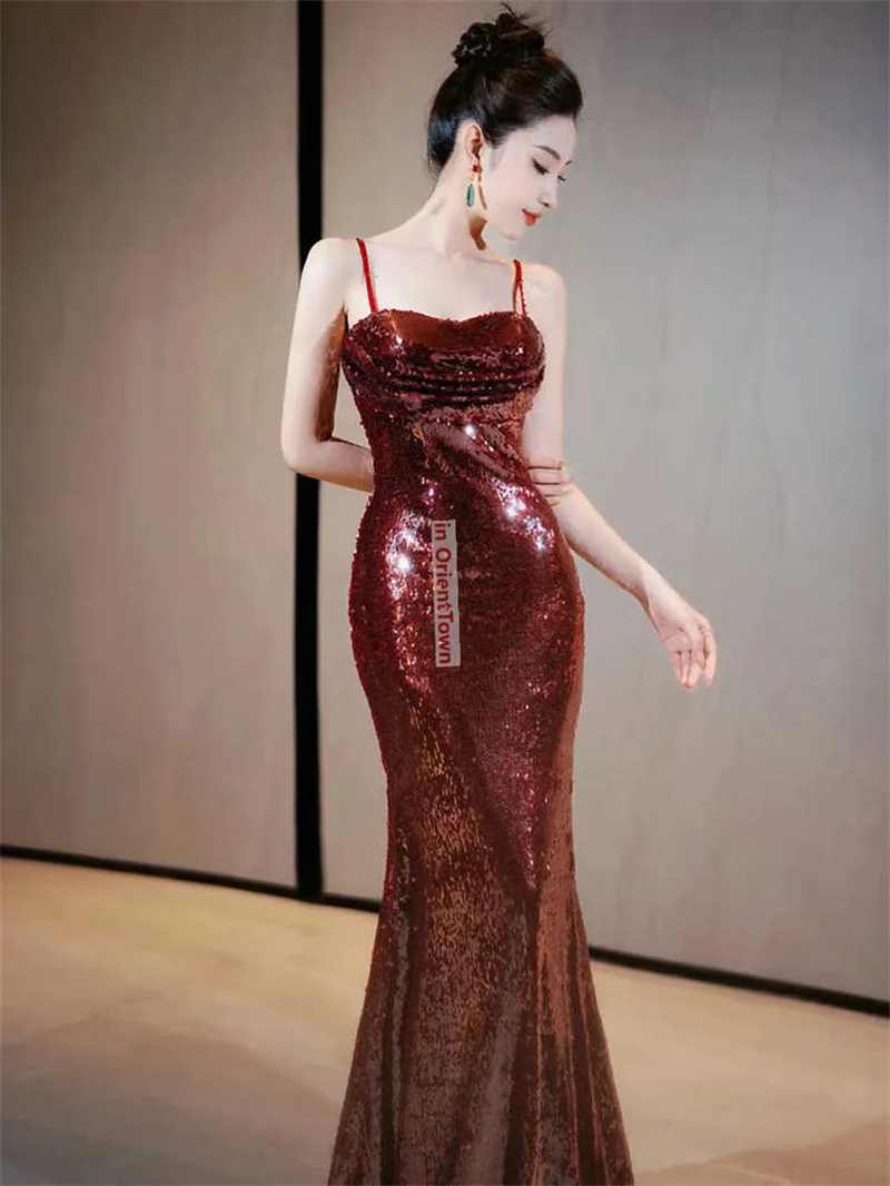 แนวโน้มยุโรปสายคล้องคอเลื่อม Party Toast ชุดหางปลาโฮสต์ชุดราตรีหรูหราภาษาฝรั่งเศสคําเจ้าสาวหมั้นเครื่องแต่งกาย TP067