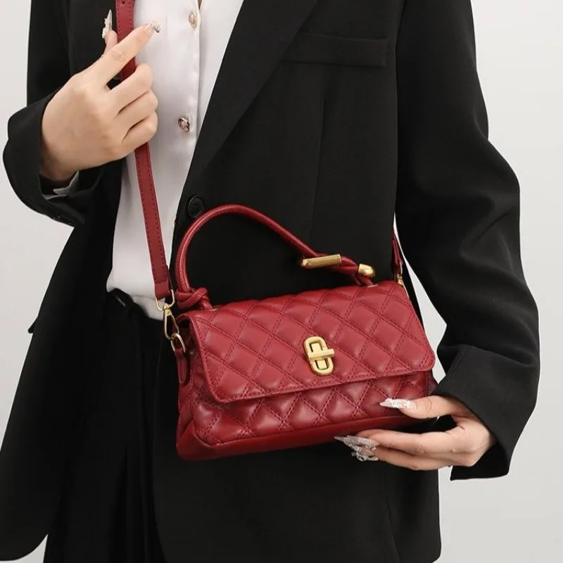 

Unique Fashion Underarm Bag One Shoulder Exquisite Vintage Fashionable Chic Versatile Daily Use