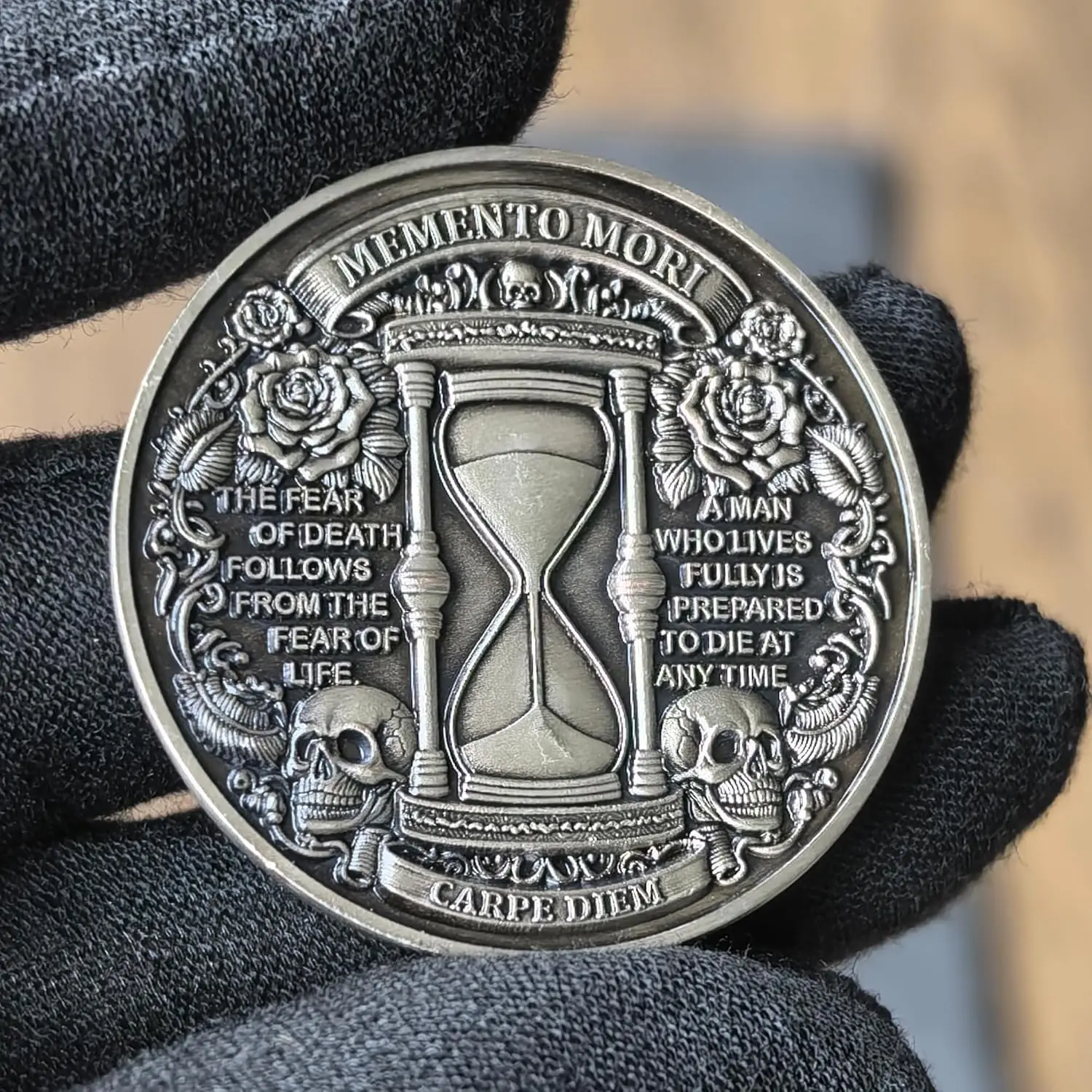 عملة تذكار موري تحدي - تصميم جمجمة وساعة رملية، كاربي ديم، أرقام رومانية، عملة تحفيزية لتذكير الحياة
