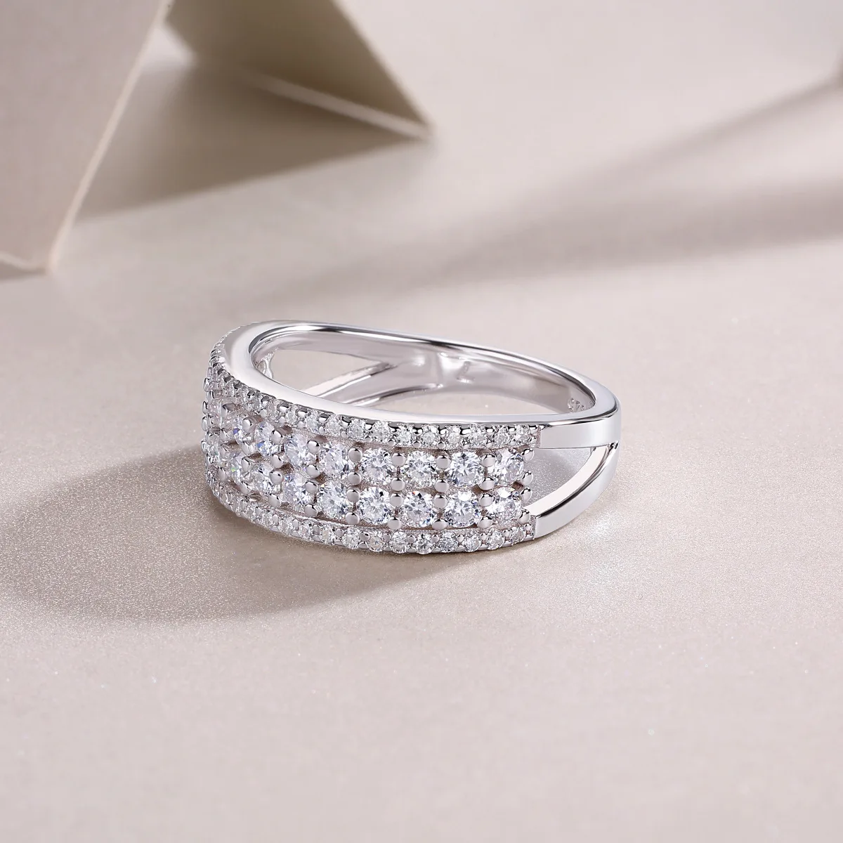 

Xiqi Jewelry S925 Silver 1.07ct D Color Moissanite Ring for Women Semi Eternity Ring Luxury High Jewelry Anniversary Girlfriend