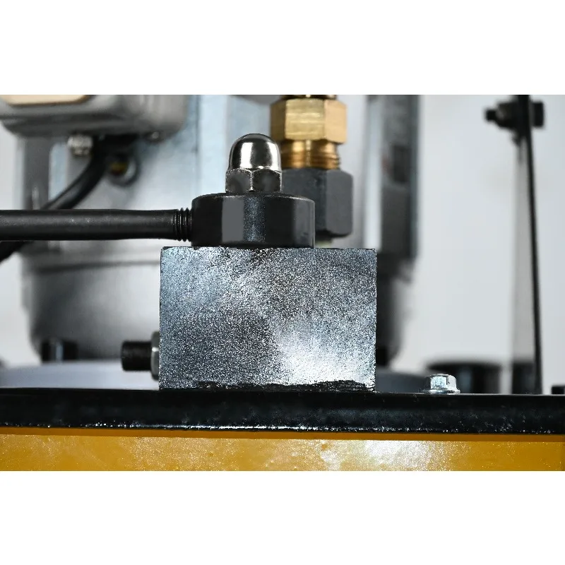 

Новый инновационный легкий и удобный электрический насос ZHH630SA / 700A