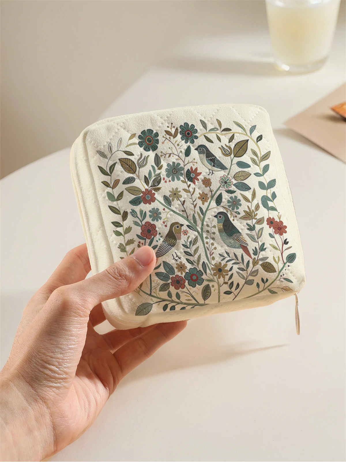 1 حقيبة تخزين مناديل صحية محمولة، مصنوعة من نمط سلحفاة الأعشاب البحرية ومواد شبكية ماسية، حقيبة مناديل نسائية خفيفة الوزن