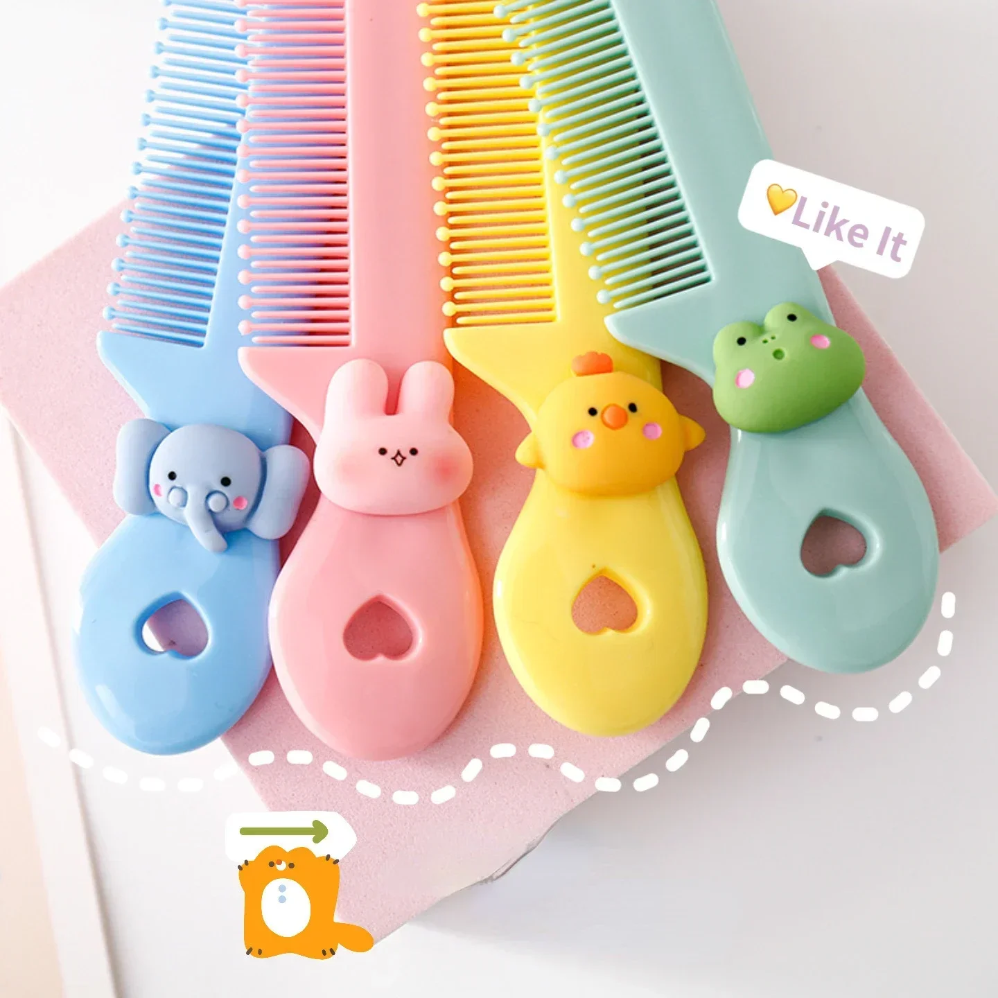 Ins Mini Cute Comb for Baby Girl Boy Small Koran Cartoon Animal Floral Protable Hair Brushes Little Girl Kid Hair Accessories