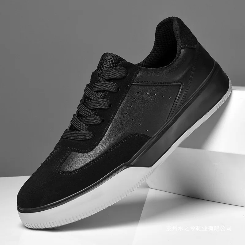 

Designer Shoes for Men Genuine Leather Casual Shoes Lightweight Flat Skateboard Shoes Street Fashion Sneakers