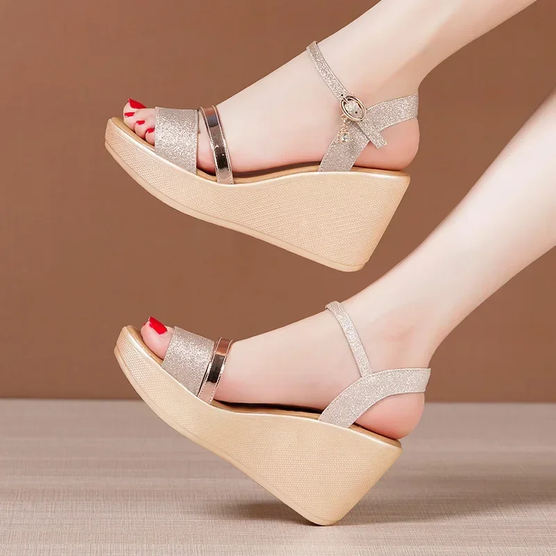 Small Plus 32 33-43 Bling Street Style Platform Wedges Shoes Summer 2025 Elegant Beach High Heels Sandals for Women Office