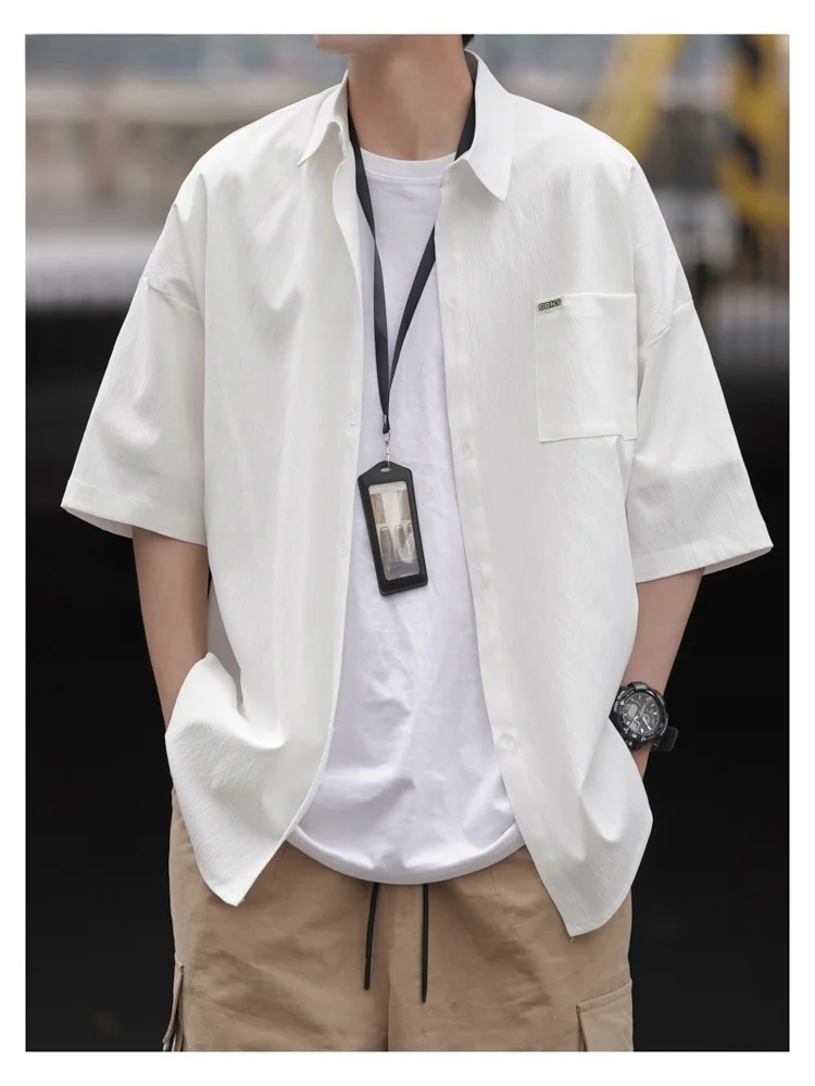 

Loose Fit Ice Silk Men's ort Sve irt Summer Faion Brand Versatile f Sve Workwear Trendy Brand White Button up