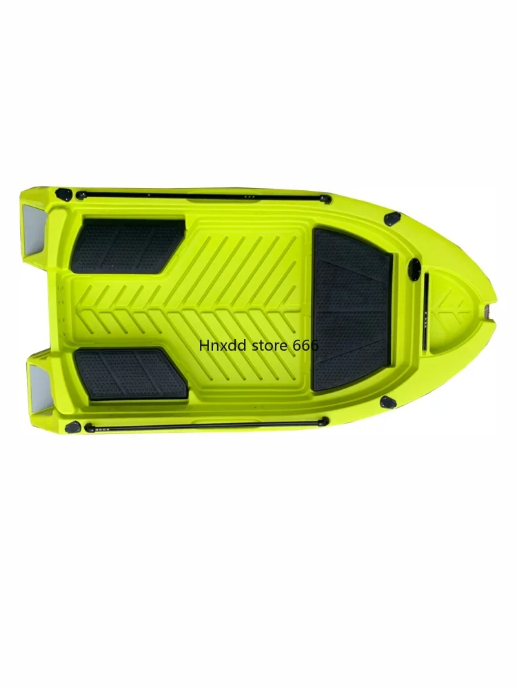 Hard bottom plastic thickened double motor boat with multiple live fish bins