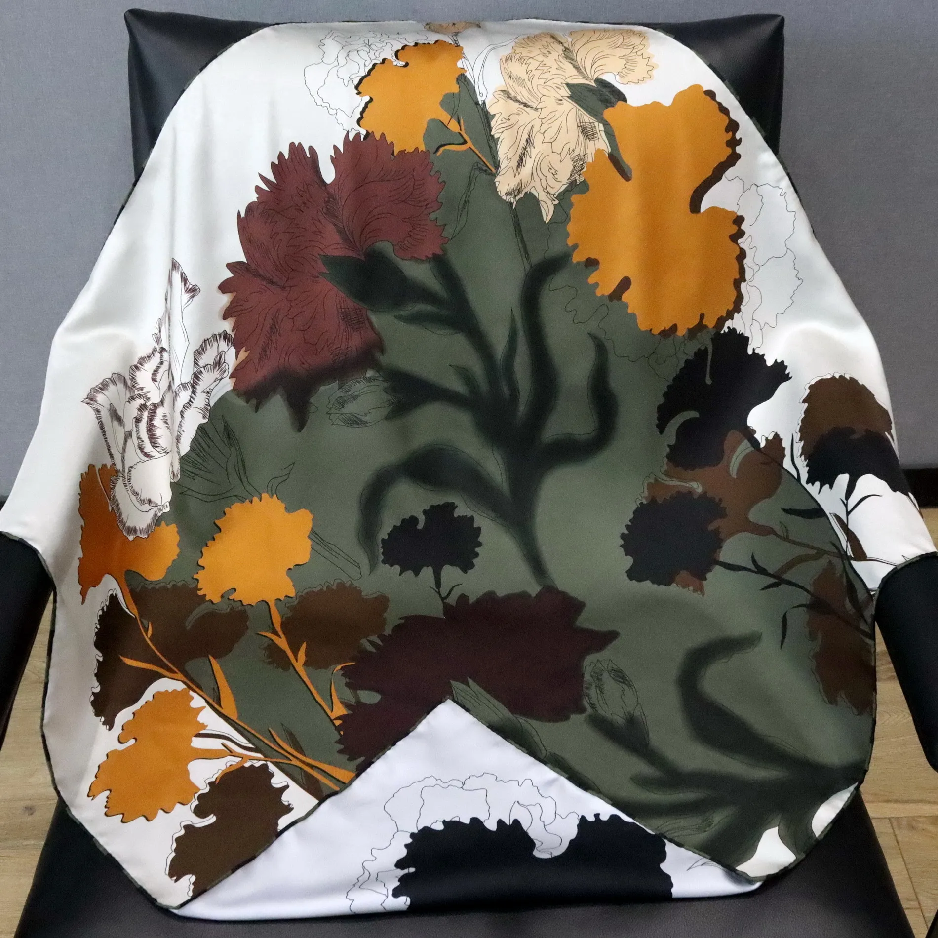 

Элегантный женский шарф-платок премиум-класса с двусторонним принтом «Осенний сад», из твилового шелка 18 мм, с ручной подгибкой края, большой квадратный размер