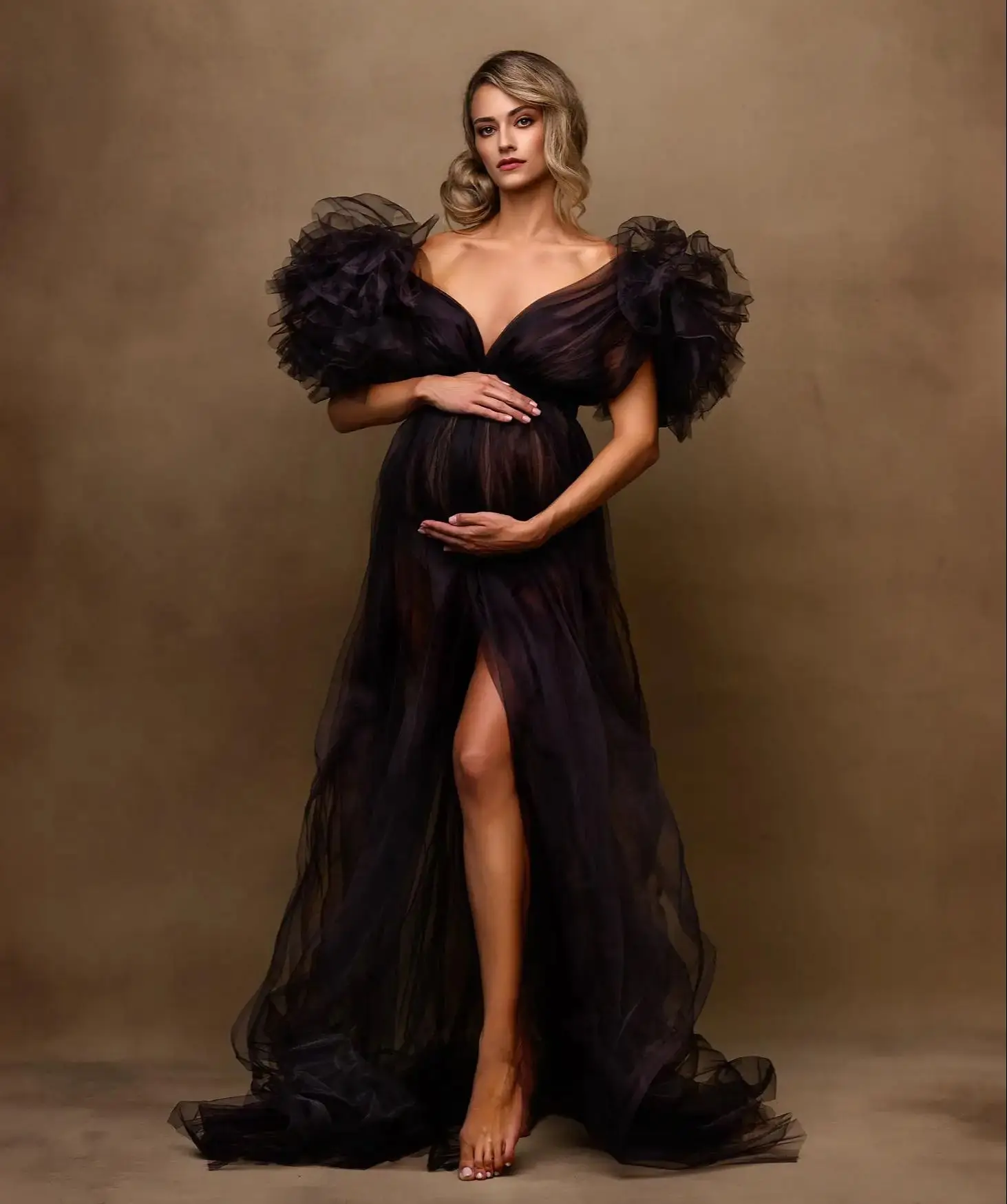 

Simple Black Maternity Robes Off Shoulder A Line Pregnancy Photography Dresses Sexy Front Split Customized Baby Shower Gowns