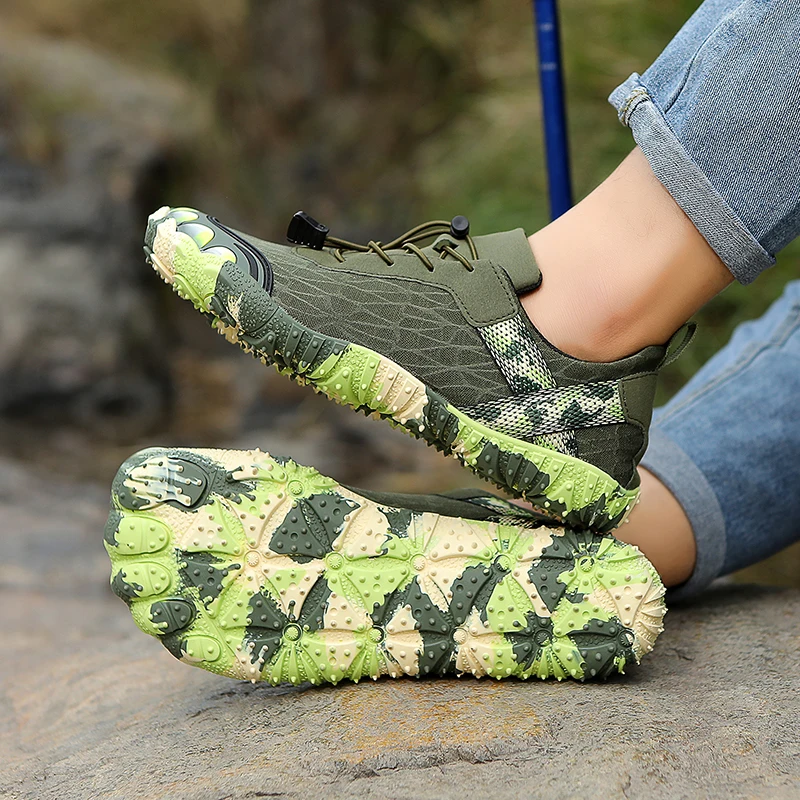 

Men's Hiking Shoes Men Lightweight Anti-slip Hollowed-out Outdoor Wading Shoes Men Comfort Breathable Casual Shoes Men