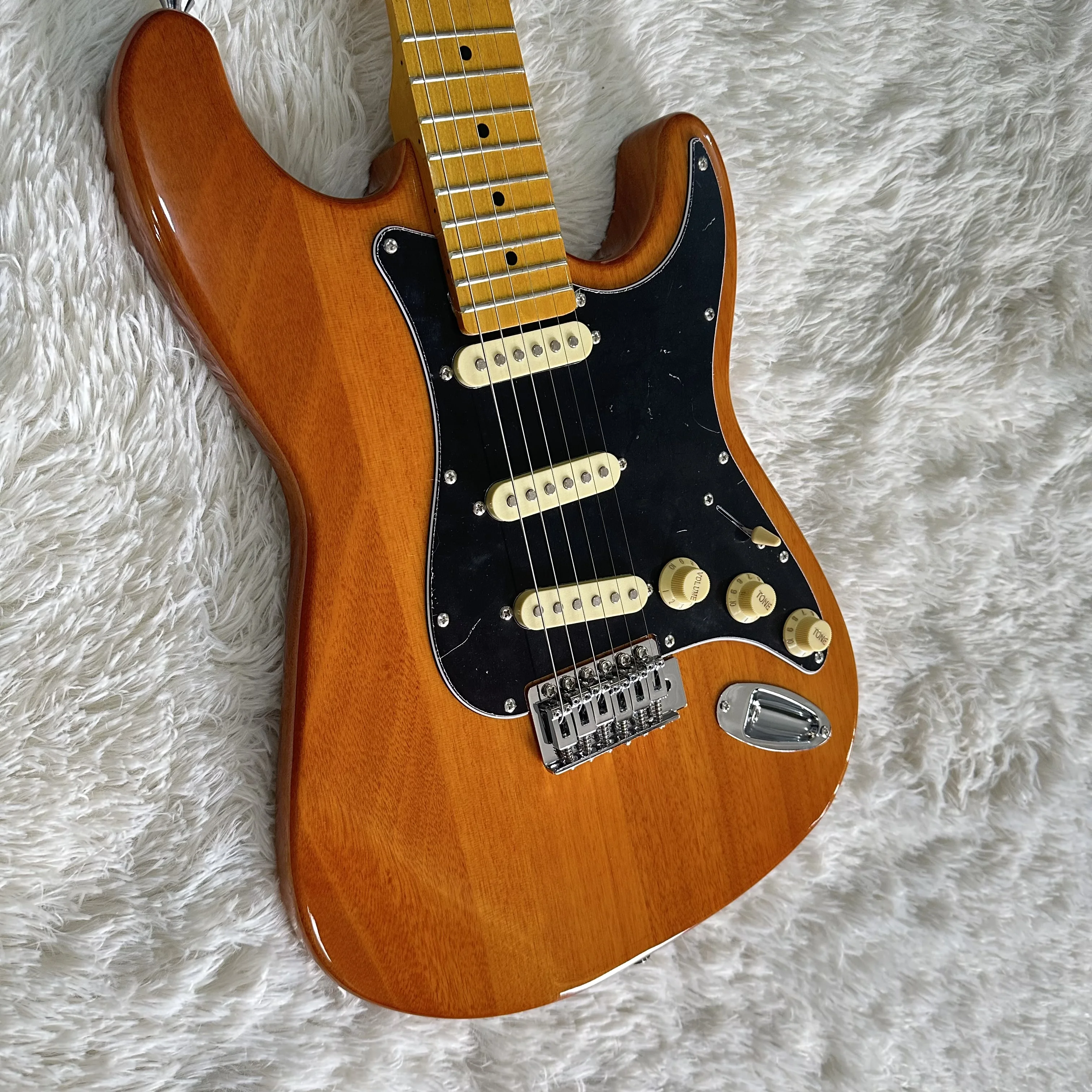 

Электрогитара с кленовым грифом, корпусом из ольхи, SSS-звукоснимателями, подарок в виде электрогитары, бесплатная доставка