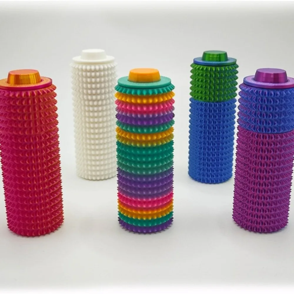 Neues drehbares Mini-Griffspielzeug mit stacheligen, einzigartigen Geschenken, Zappelspielzeug, tragbares Stressabbau-Schmerz-Sensorspielzeug für Erwachsene